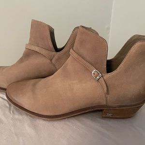 New Sam Edelman tan booties